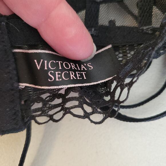 Victoria’s Secret Dot Mesh & Lace Scoop Bralette Black Festival Witchy Size XS - Picture 8 of 8